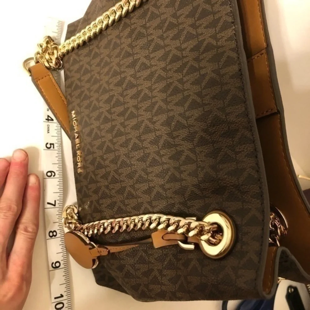 MICHAEL KORS JET SET CHAIN MESSENGER CANVAS LEATHER GOLD HARDWARE MEDIUM rare